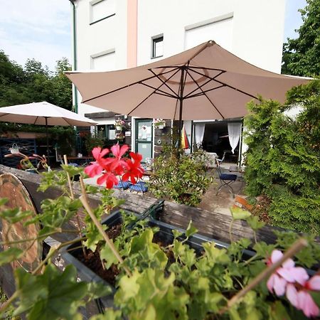 Landhaus Klambauer Ferienapartments Thermennaehe St Martins Therme Фрауенкирхен Екстериор снимка