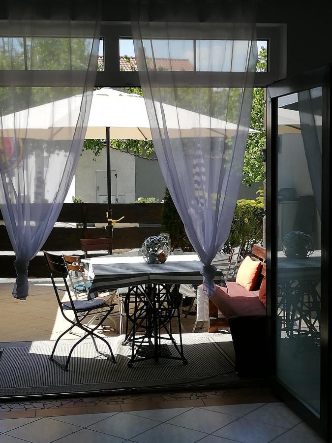 Landhaus Klambauer Ferienapartments Thermennaehe St Martins Therme Фрауенкирхен Екстериор снимка