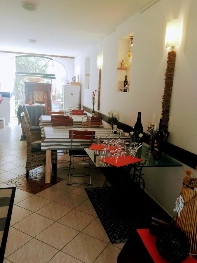 Landhaus Klambauer Ferienapartments Thermennaehe St Martins Therme Фрауенкирхен Екстериор снимка