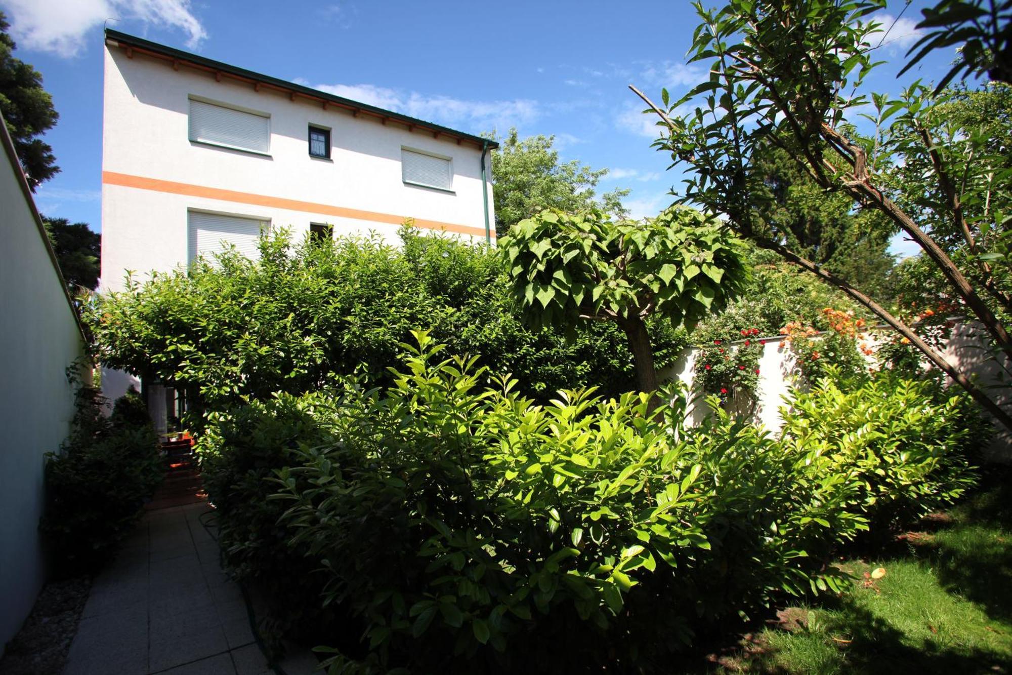 Landhaus Klambauer Ferienapartments Thermennaehe St Martins Therme Фрауенкирхен Екстериор снимка